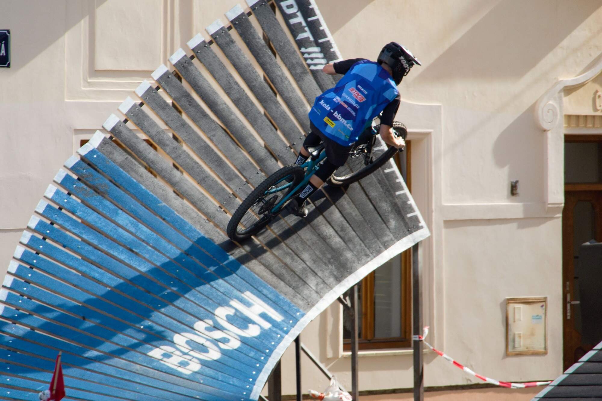 Light trails in long exposure